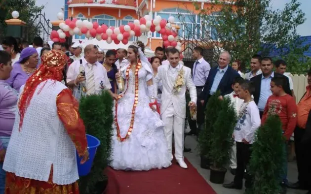 De ce fac rromii nunta joia?