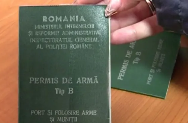 Cu armă în casă, fără permis