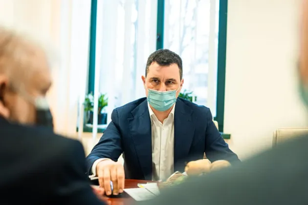 Tanczos Barna: Primarii vor taxarea suplimentară a maşinilor second hand