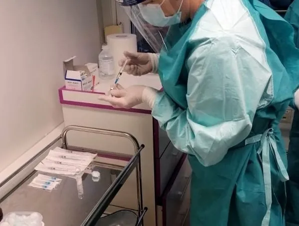 Încă 208 braşoveni vaccinaţi