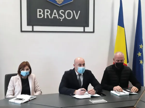 Diversiunea A13? 662 de locuitori din Podu Oltului au spus „Nu” Autostrăzii Braşov – Bacău. CNAIR le-a transmis că au fost minţiţi