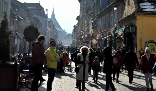 Se caută recenzori: doar  pentru municipiul Braşov, 265 de persoane