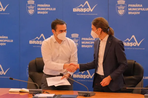 Urbaniştii din Primăria Braşov, ajutaţi de practicanţi din Bucureşti 