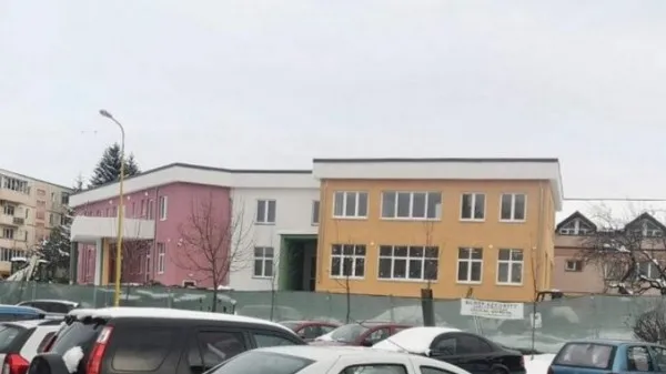 Azi se deschid listele pentru o nouă creşă în Braşov