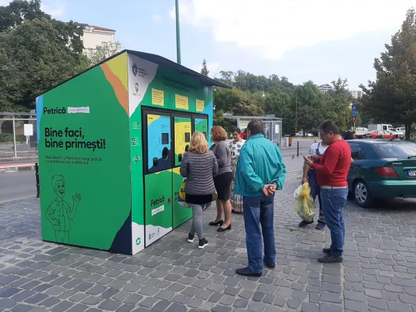 „Bona publică”, un PET-rică, dar pe bani, şi „Vizitează Râşnovul şi cu ajutorul codurilor QR”. Prima „licitaţie” de idei ale cetăţenilor, la Râşnov