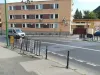 „Cine a ţinut-o şi de ce?”