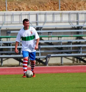 Fotbalist vândut pe 15 kg de cârnaţi!