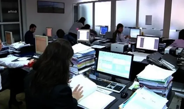 Numărul bugetarilor a crescut cu 13.035 în anul 2021