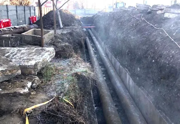 Cele 600 de apartamente din cartierul Florilor din Braşov au primit ieri căldură