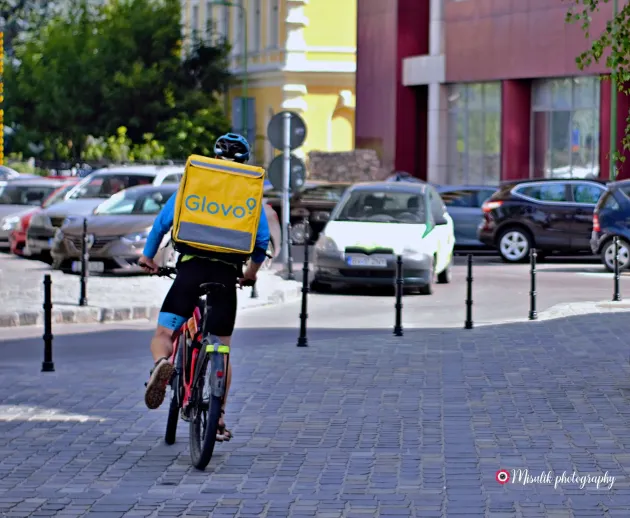 Braşovul, din ce în ce mai multe livrări de mâncare la domiciliu