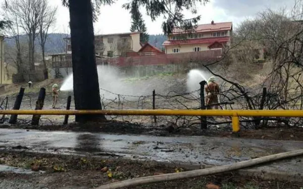 Focuri „de primăvară” scăpate de sub control. Pompierii, chemaţi de 8 ori, la Bod, Sânpetru, Mândra, Rupea, Mecheaşa, Racoş, Lunca Câlnicului