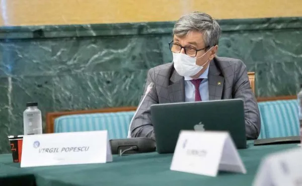 Consumi mai mult de 300 KWh/lună? Sună la Hidroelectrica