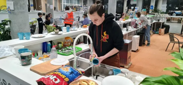 Ziua elev, noaptea munceşte pentru refugiaţii din Ucraina