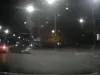Două șoferițe, impact în giratoriu