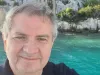 Înnobilat: fără experienţă, un fost muncitor necalificat, cu facultatea terminată la bătrâneţe, pus şef la Loterie