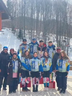 12 medalii pentru Corona la Campionatul Naţional de Schi U14-16