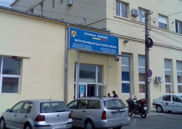 12 ore de lucru la Paşapoarte. De luni până vineri