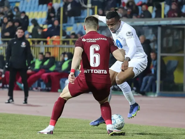 Dinamo vorbeşte cu Irobiso doar după ce clarifică cu Gazul
