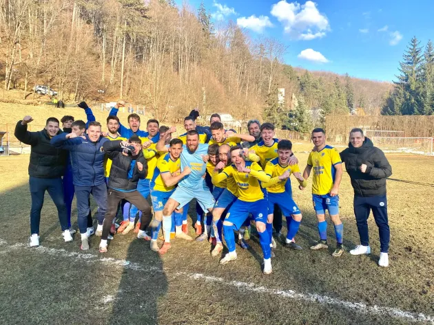 Râşnovul merge în playoff