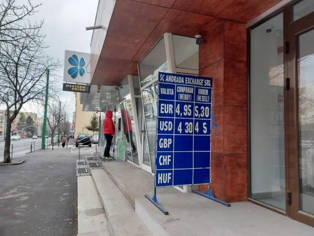 BNR: S-a calmat euforia de la casele de schimb valutar
