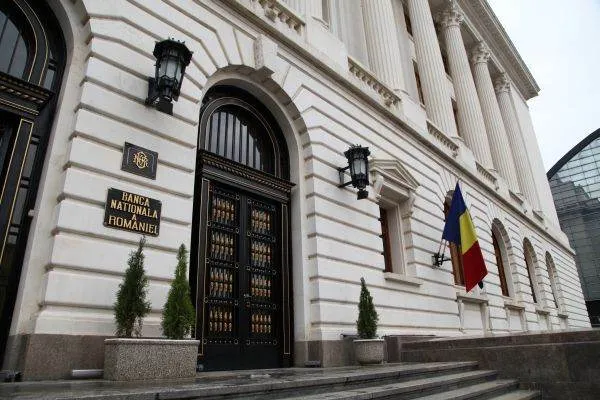 Majorări şi la BNR