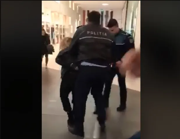Din Săcele: A bătut-o pe vânzătoarea care a prins-o la furat