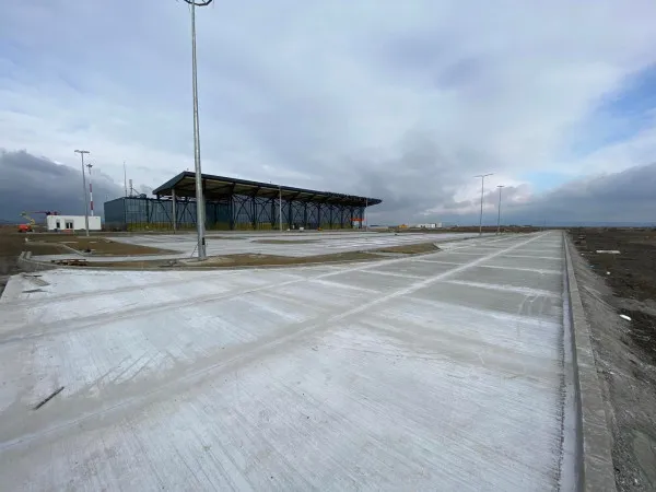 Cele 7 obiecte de la Aeroportul Braşov, mai scumpe cu 7,57 milioane de lei 