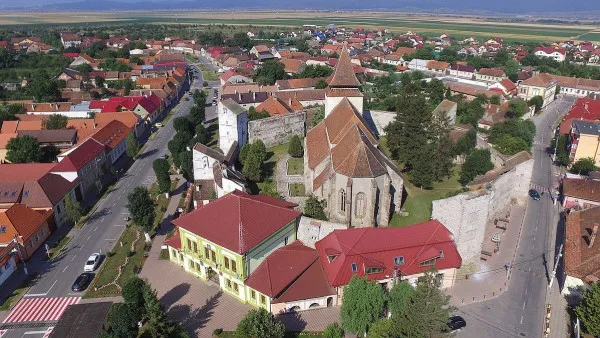 Din 16 aprilie, ouă 3D în parcurile din Ghimbav. Un Paşte luminat, de 95.200 lei