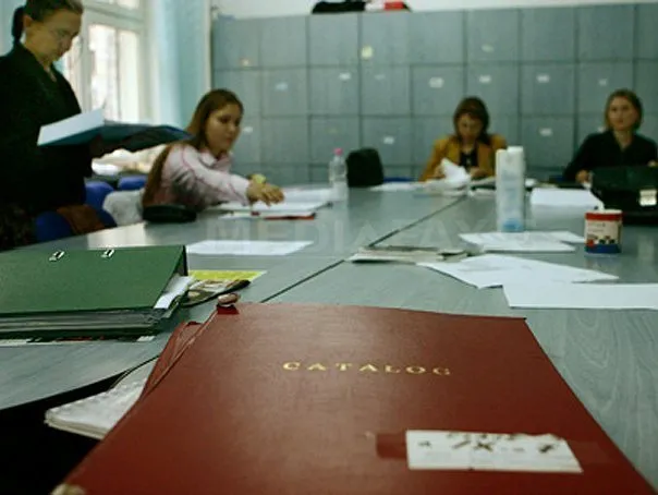 Este oficial: În 3 luni, profesorii îşi primesc prima tranşă din diferenţele salariale din perioada 2017-2020