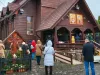 Florii „de zăpadă”. Ce faci cu ramurile de salcie luate de la Biserică, după ce se usucă