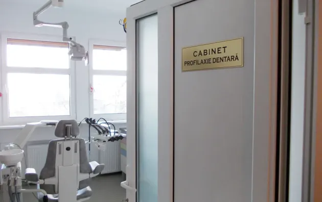 Cinci pe hârtie, trei nefuncţionale