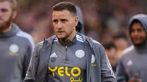 Sharp, lovit cu capul în gură de un fan al lui Nottingham Forest