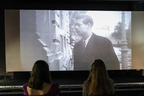 Exilul Regelui Mihai al României, dezvăluit brașovenilor, la Cinema Astra  