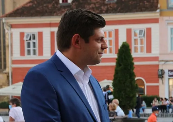 Iluminatul din Sânpetru, modernizat cu bani de la Administraţia Fondului de Mediu
