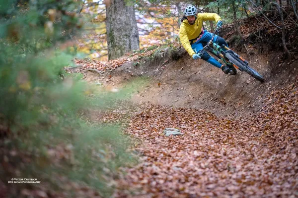 Promisiune pentru 2023: trei trasee de mountain-bike în Poiana Braşov 