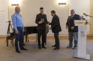 „Au făcut «prostii», dar nu pot fi numiţi terorişti”