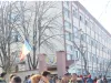 Sentinţă de la Braşov: 60.000 de lei pentru o profesoară înjunghiată în şcoală