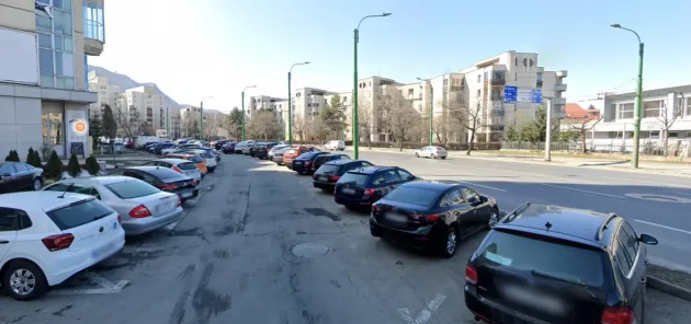 De la chef, în indicator, apoi într-o maşină parcată