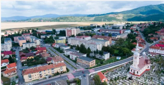 Din razie, în razie