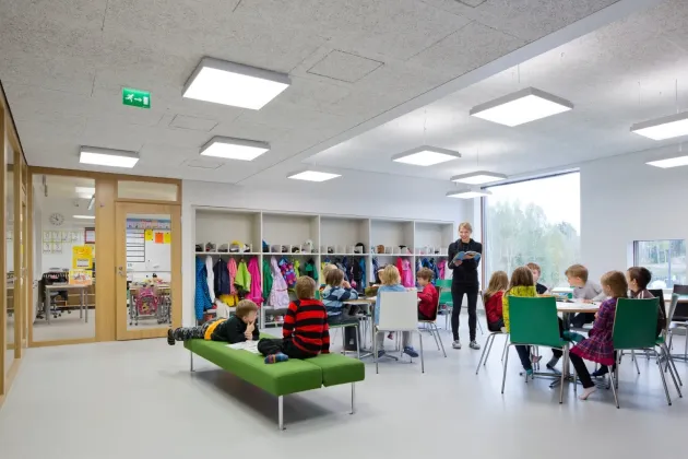 Finlanda, la Braşov: Teme puţine, multe activităţi practice şi metode de predare neconvenţionale 