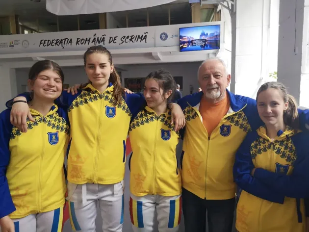 Floretistele Coronei Braşov au obţinut medalia de bronz la echipe tineret U23
