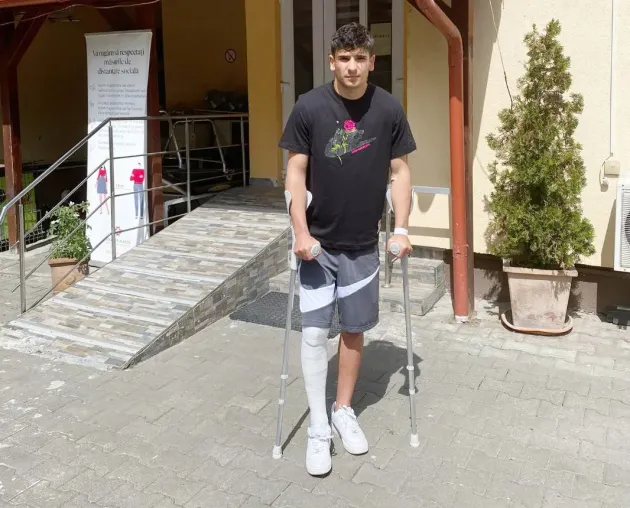 Tânărul portar David Gârniţă a trecut cu bine de operaţia la genunchi