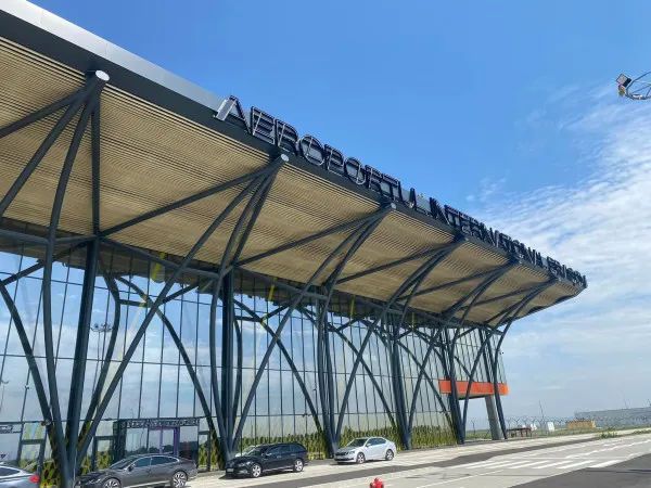 Consiliul Judeţean Braşov reface schema financiară pentru aeroport
