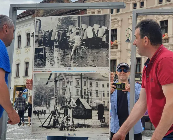 „Golaniada” din Piaţa Universităţii, în Piaţa Sfatului