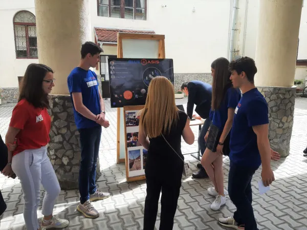 Au impresionat Washingtonul şi Dubaiul, acum prezentate şi Braşovului