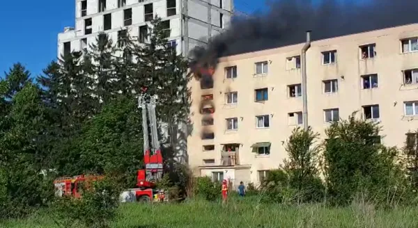 Blocul ars şi despăgubit: 2.500 lei pentru fiecare, 0 lei dacă a avut asigurare