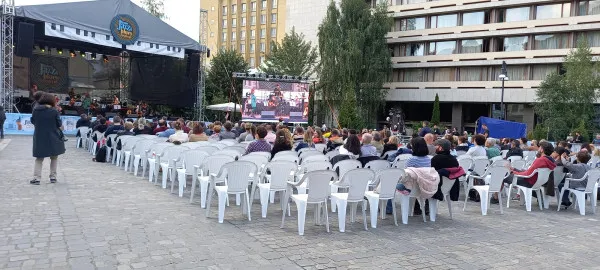 Cum vor „privaţii” să distreze Braşovul: 53 de proiecte înscrise la finanţare, la Primărie