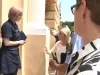 În toată lumea, nu şi la Braşov: Fără ziare, flori şi suveniruri în oraş turistic