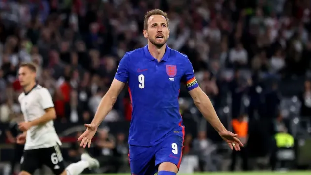 Harry Kane mai prolific decât Bobby Chalton