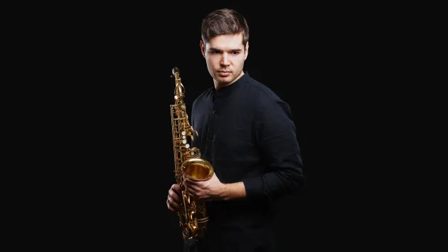 Simfonie cu saxofon, rugăciuni în miez de noapte şi joc în oglinzi, săptămâna aceasta la Filarmonica Braşov